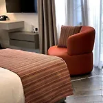 10 Stories Hotel