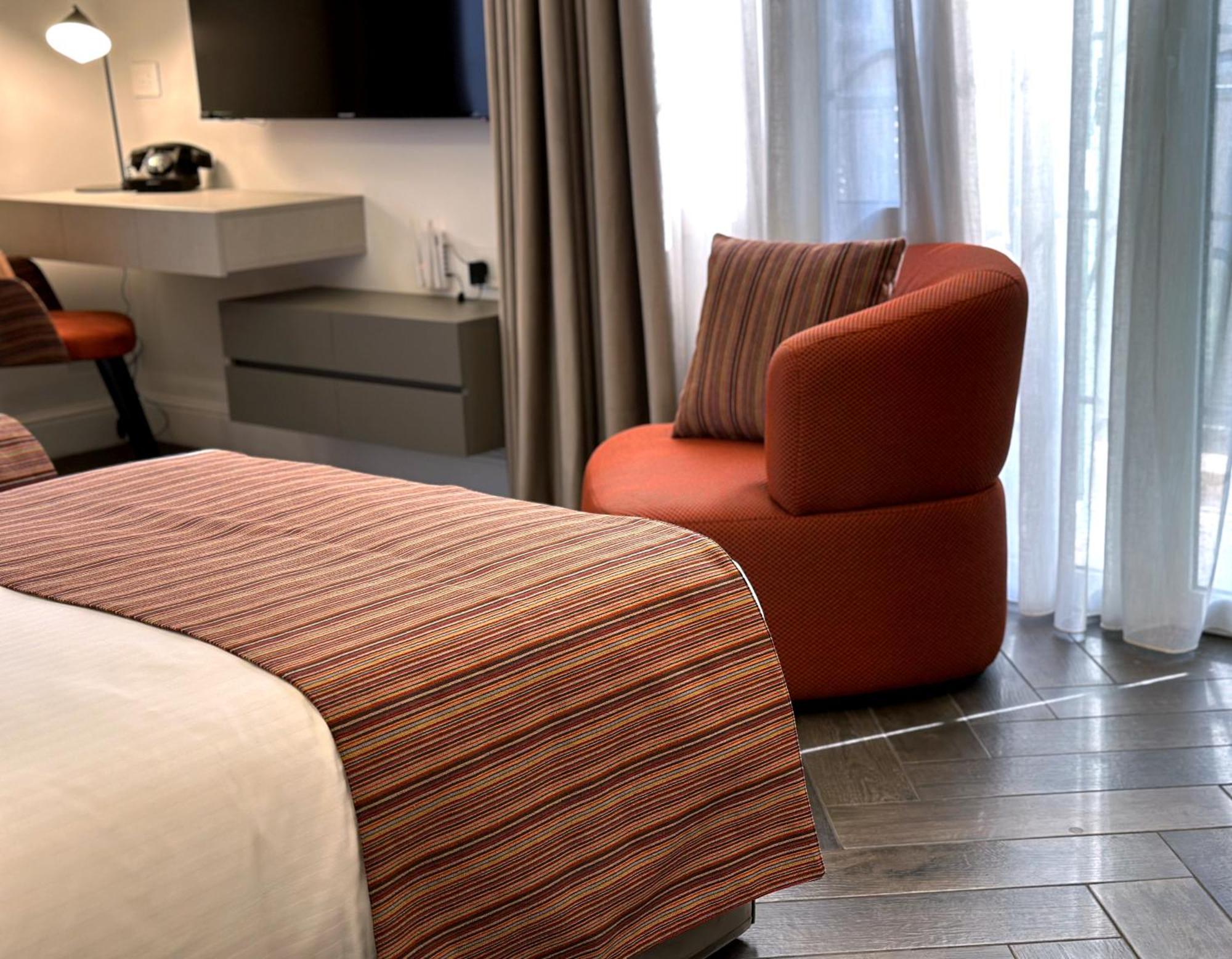 10 Stories Hotel